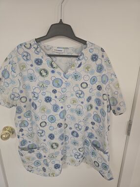 Scrubstar Women's White Blue Green Print V-Neck Medical Scrub Top